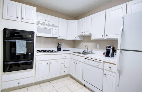 Friendship Village Apartamento | Landing at North Park Apartments - 1 Bedroom in Friendship Heights Village