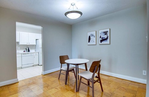 Friendship Village Apartamento | Landing at North Park Apartments - 1 Bedroom in Friendship Heights Village
