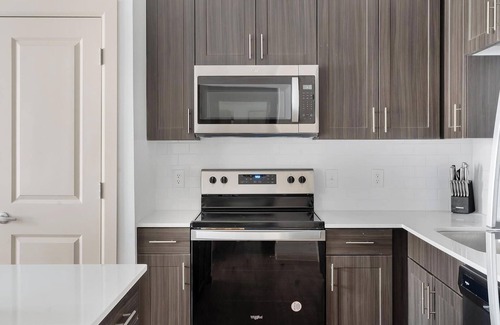 Pflugerville Apartamento | Landing at The Parker Austin - 1 Bedroom in Dow...