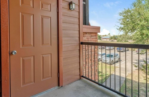 Southbelt/Ellington Apartamento | Landing | Stylish 1BD, Game Room, Clubhouse