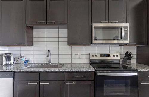 Fort Worth Apartamento | Landing | Stylish 2BD, Yoga Studio, Gym