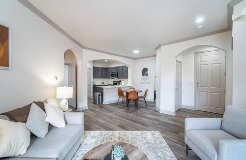 Corryville Apartamento | Landing | Spectacular 2BD, Gym, Clubhouse