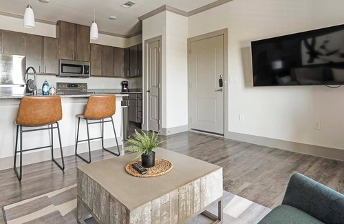 Manor Apartamento | Landing | Modern 1BD, Gym, Clubhouse