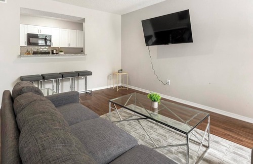 Cordova Apartamento | Landing | Stunning 2BD, Game Room, Gym