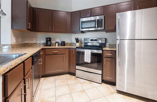 Chillum Apartamento | Landing | Modern 1BD, Courtyard, Clubhouse