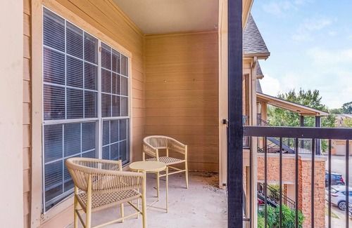Southbelt/Ellington Apartamento | Landing | Stylish 2BD, Gym, Clubhouse