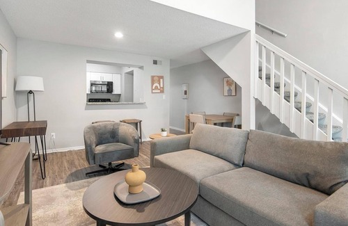 Cordova Apartamento | Landing | Stunning 2BD, Pool, Gym