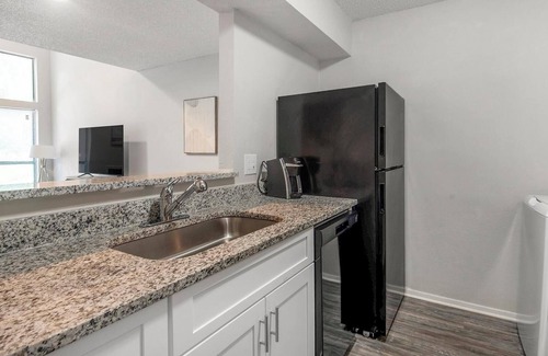 Cordova Apartamento | Landing | Stunning 2BD, Pool, Gym