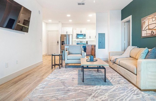 Sanford Apartamento | Landing | Modern 2BD, Pool, Gym