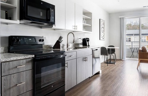 Decatur Apartamento | Landing | Spectacular 1BD, Gym, Clubhouse