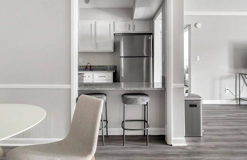 Homewood Apartamento | Landing | Spectacular 1BD, Gym, Clubhouse