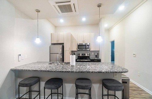 Charlotte Apartamento | Landing | Spectacular 2BD, Gym, Clubhouse