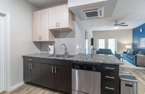 Charlotte Apartamento | Landing | Spectacular 2BD, Gym, Clubhouse