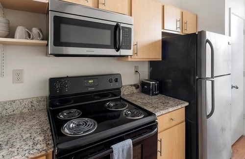 New Pathways Apartamento | Landing | Spectacular 2BD, Gym, Pool