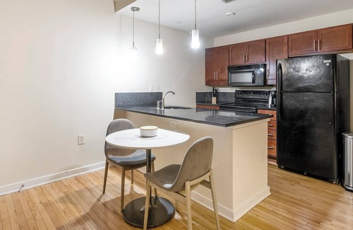 Petersburg Apartamento | Landing | Amazing 1BD, Pool, Gym