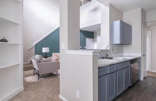 Briarforest Apartamento | Landing | Stunning 2BD, Pool, Gym