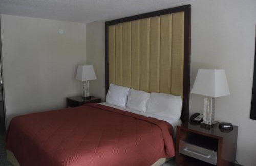 Hartsville Hotel | Landmark Inn