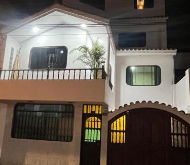 Huanchaco Cama Y Desayuno | Lanihous