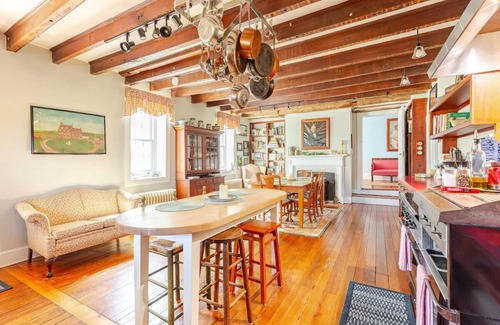 Centreville Otro | Lansdowne Manor