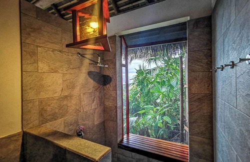 Puerto Jiménez Hotel | Lapa Rios Lodge