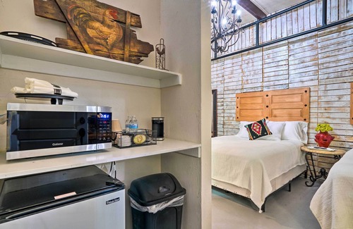 Western Division Apartamento | Laredo Vacation Rental Near Tourist Attractions!