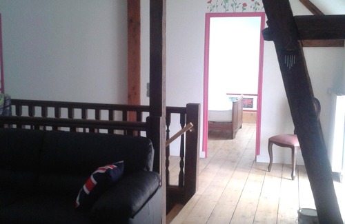 Saint-Hilaire-en-Lignieres Casa | Gran casa de campo para familias grandes o amigos, con piano y pie de bebé.