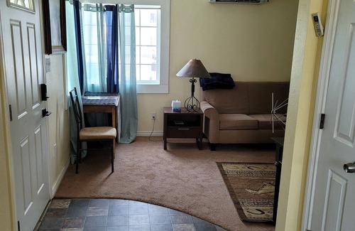 Twin Falls Casa | Large 1 bedroom Close to Perrine Bridge, shopping, resturants.