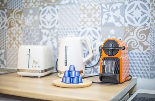 Quartier du Pont-de-Flandre Apartamento | Large 2-room apartment with parking and metro nearby