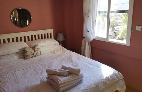 Ginoles Apartamento | Large air conditioned two bedroom apartment with garden and stunning views