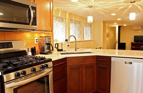 King Apartamento | Gran estudio de artes de Alberta con cocina completa.