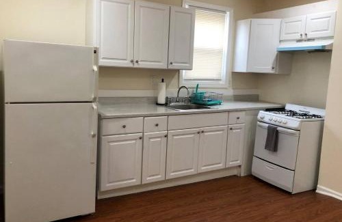 Weequahic Apartamento | Large and private 3 bedroom and 1 bathroom apartment near Newark International Airport EWR and New York City