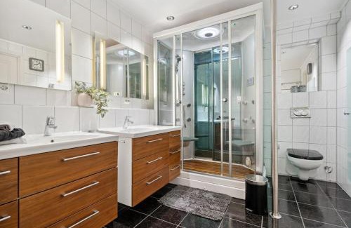 Tromso Apartamento | Large apartment for max 13pax Tromsø