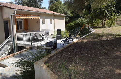 Mezzavia Apartamento | LARGE APARTMENT IN VILLA WITH GARDEN