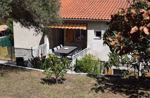 Mezzavia Apartamento | LARGE APARTMENT IN VILLA WITH GARDEN