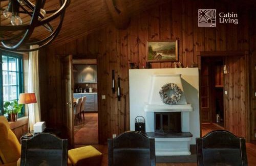 Nes Casa | Large cabin at Nesfjellet with lovely view, inddor Jacuzzi & sauna