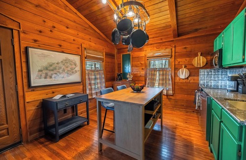 Monteagle Cabina | Large cabin-Game Room,Hot tub,Kid Friendly