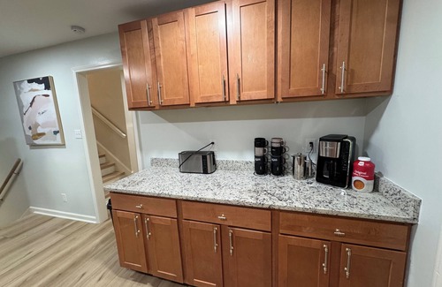 Southwest Raleigh Casa | Large Cary Family Home-3 King Beds, Fenced Yard, 3 full bathrooms