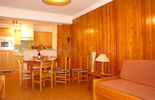 Val Cenis Apartamento | Large, comfortable apartment 3 minutes from the slopes and village center