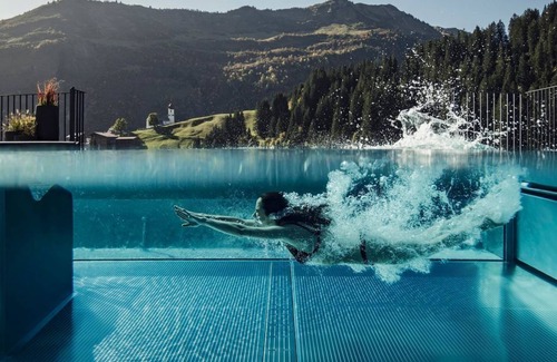 Damuels Casa | Large comfort double room with balcony - Hotel Restaurant Alpenblume