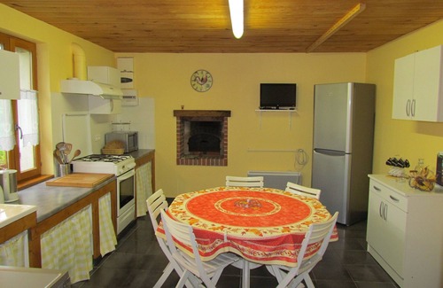 Commenailles Casa | Gran cabaña para 12 personas - naturaleza - jura - campo - cerca del viñedo