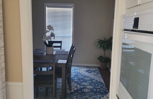 Tougaloo Casa | Large Cozy 4 bedroom home sleeps 8 w/ heated pool