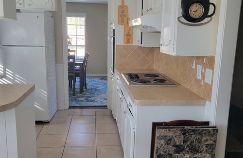 Tougaloo Casa | Large Cozy 4 bedroom home sleeps 8 w/ heated pool