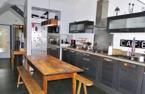 Villeneuve-de-Berg Casa | Large family home (260m2) with swimming pool
