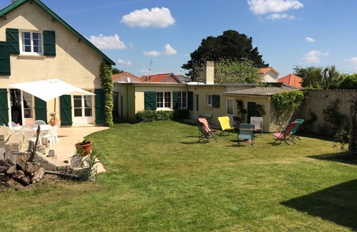 Le Cormier Casa | Large family seaside villa La Plaine sur mer with swimming pool and enclosed garden