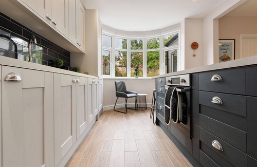 Hillsborough Casa | Large family home near the Peak District and Sheffield Centre.