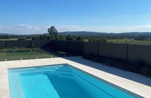 Kelso Casa | Large Family Home With Whole Town Views