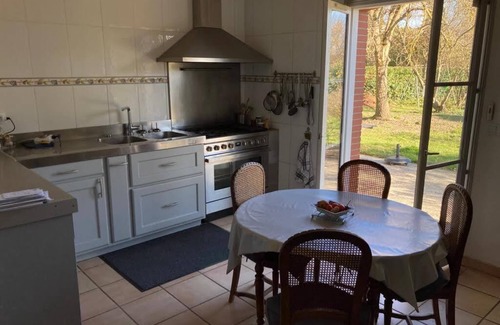 Pin-Balma Casa | Casa familiar grande - gran parcela y piscina segura, capacidad para 10 promociones