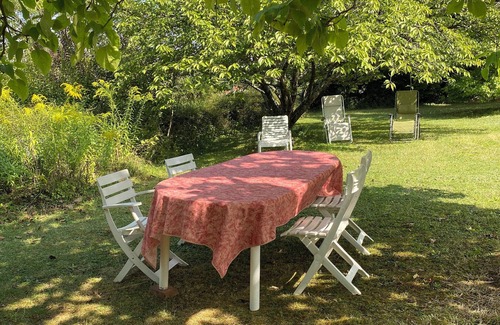 Saint-Seine-sur-Vingeanne Casa | Large family home in the country - sleeps 8