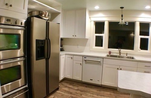 Burley Casa | Large Groups, nearby summer and winter recreation