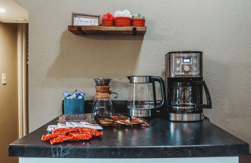 Macalester - Groveland Casa | Large Groups Unite 💚 Coffee Bar 💚 2 Dining Rooms for Maximum Game Fun